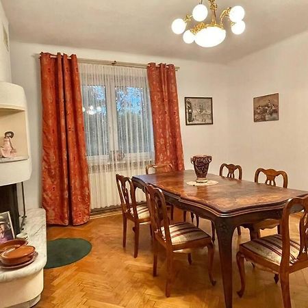 Beautiful Villa With Garden In Milanowek Exteriör bild