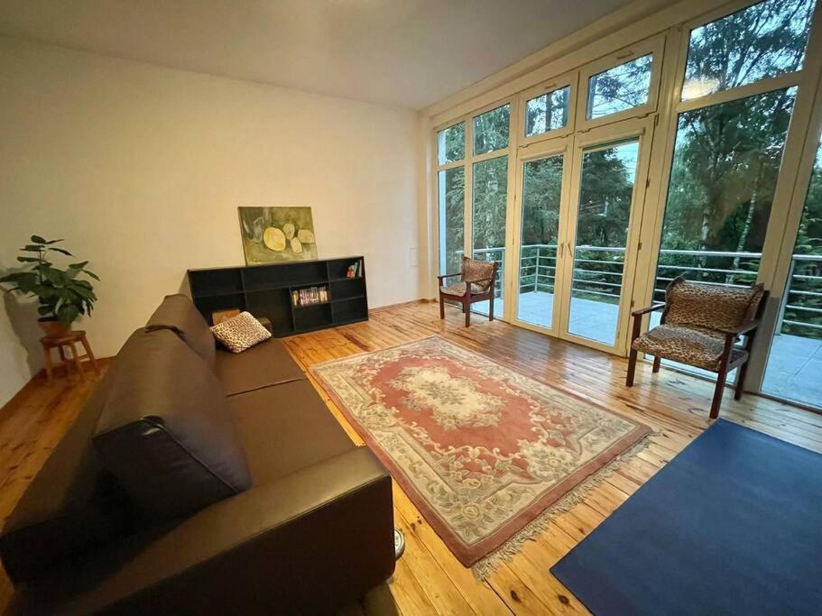 Beautiful Villa With Garden In Milanowek Exteriör bild