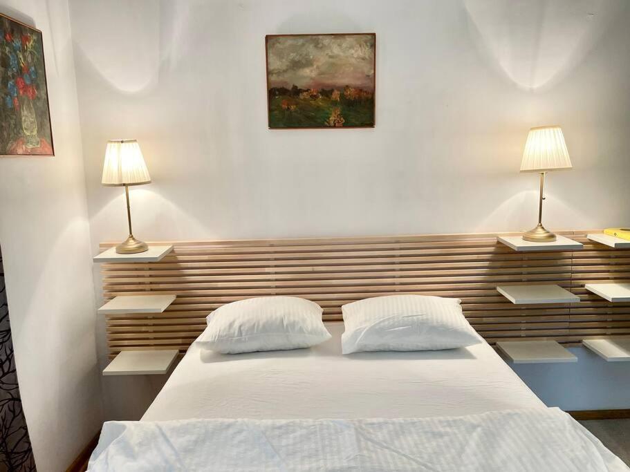 Beautiful Villa With Garden In Milanowek Exteriör bild